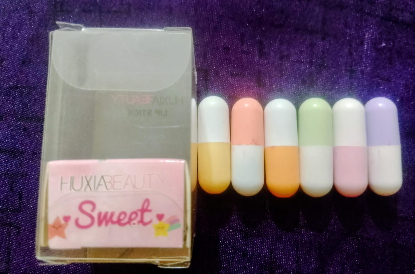 Mini Capsule Lipstick Set – High Pigment, Velvety Texture, Long-Lasting Matte Finish